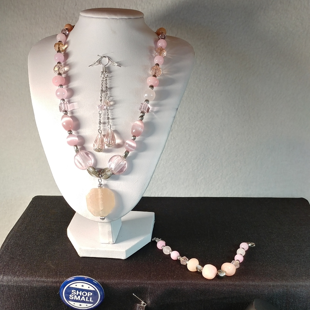 Necklace, bracelet, earrings set.